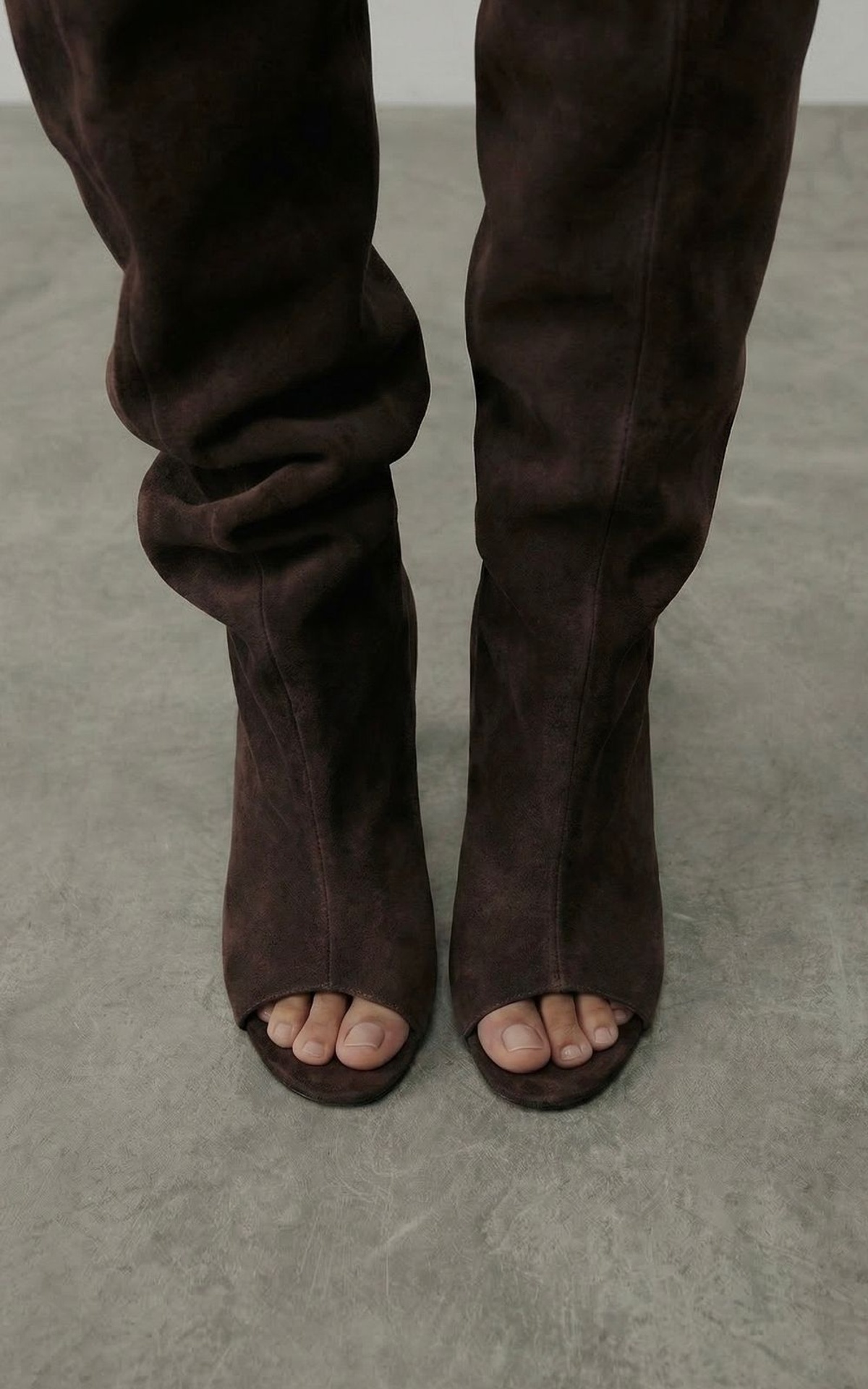 Zamszowe Kozaki SAFARI z Otwartym Noskiem