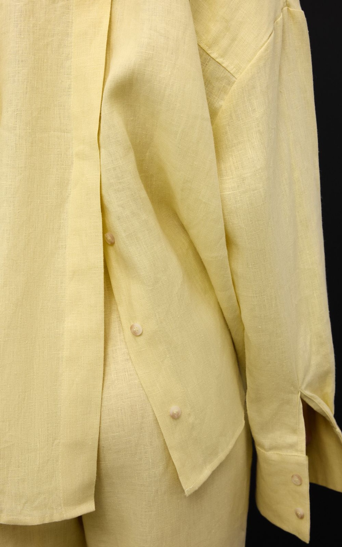 Linen Shirt with Accent Button Back